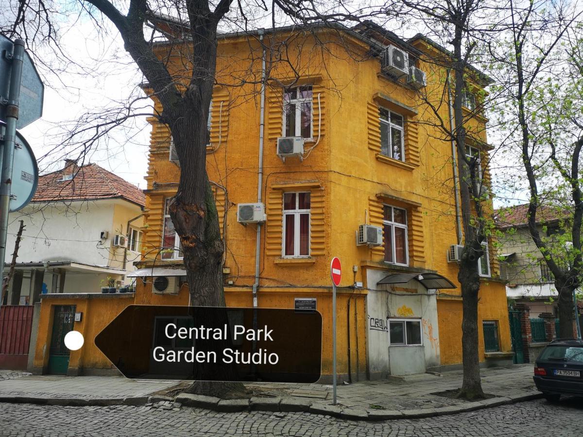Central Park Garden Studio Plovdiv Phòng bức ảnh